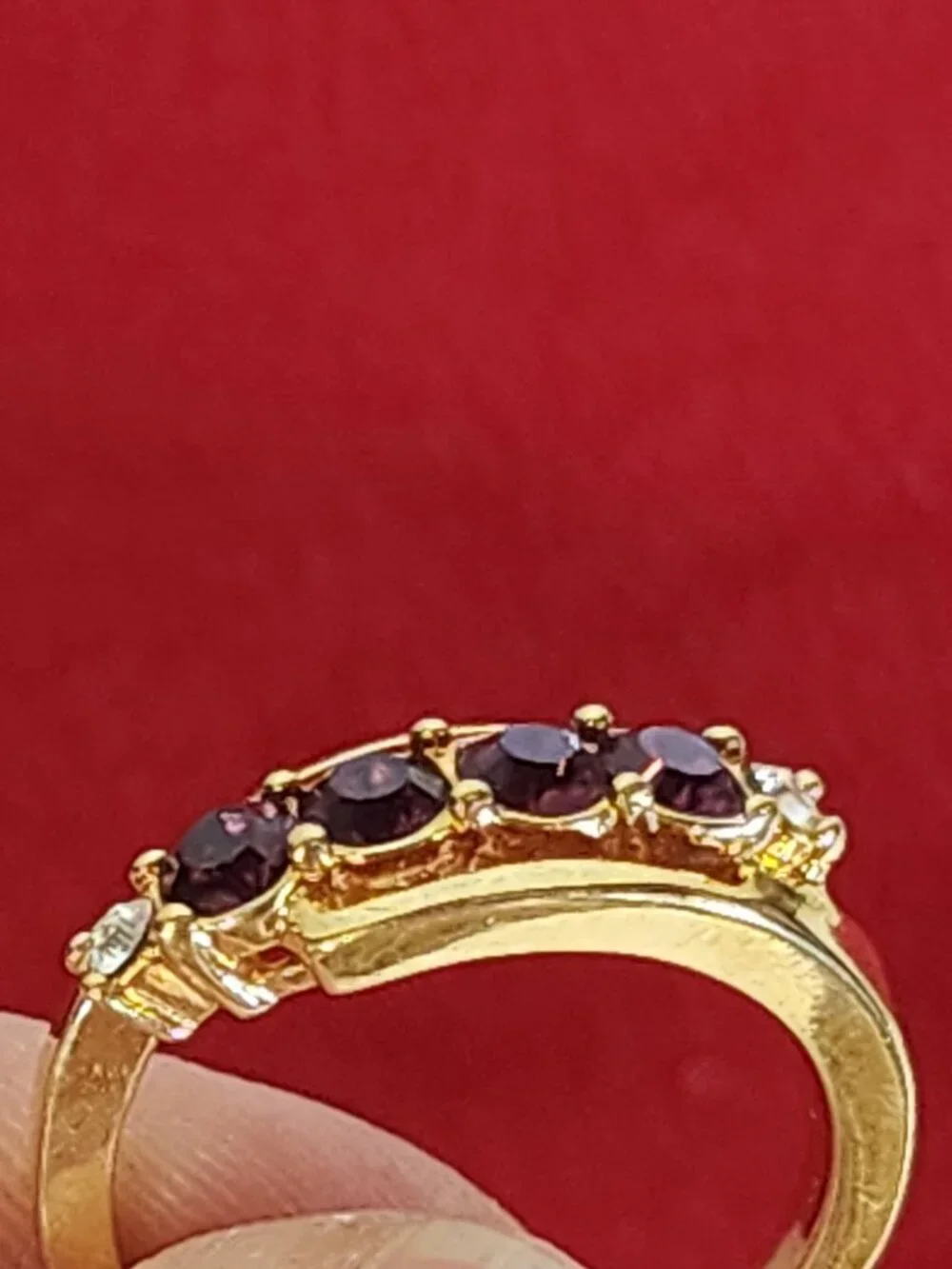 Avon Y2K Gold Tone Vintage Faux Purple Amethyst and Crystal Rhinestone Row Ring